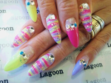 Gallery Hand Nail